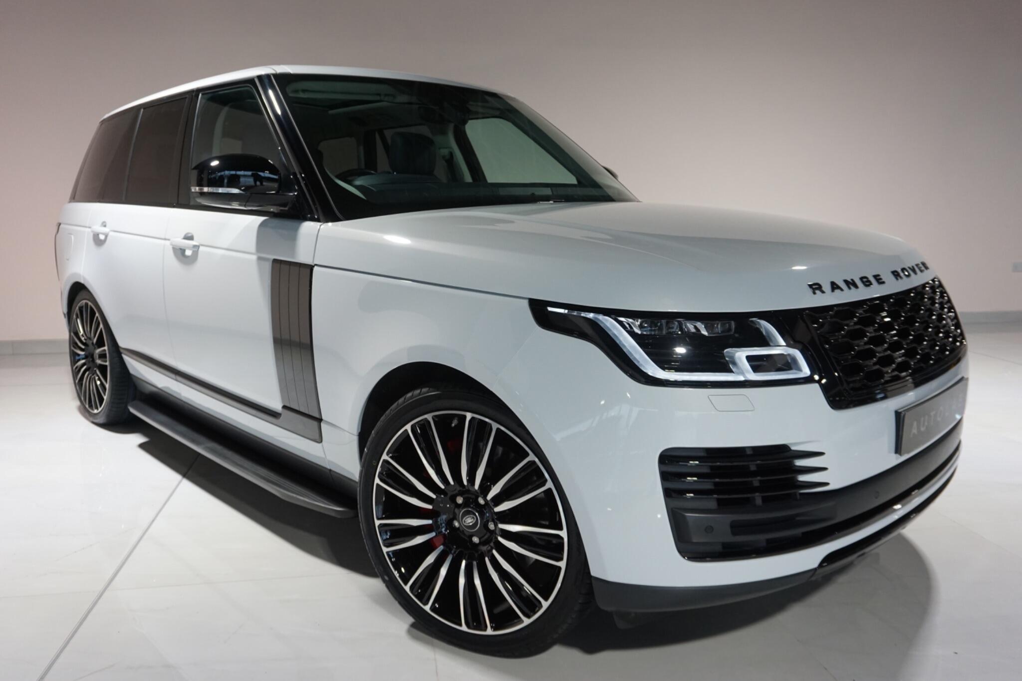 Land Rover Range Rover 2.0 P400e 13.1kWh Vogue SUV 5dr Petrol Plug-in Hybrid Auto 4WD Euro 6 (s/s) (404 ps)